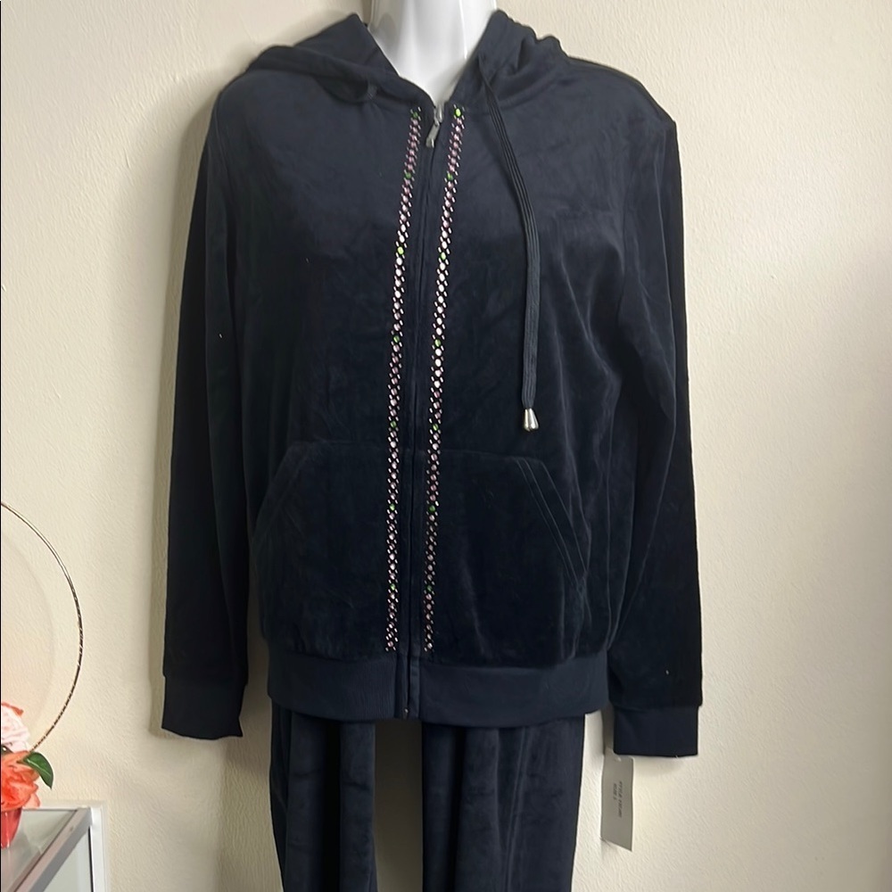 Luxurious Black Velour Suit Jacket with Plush Finish